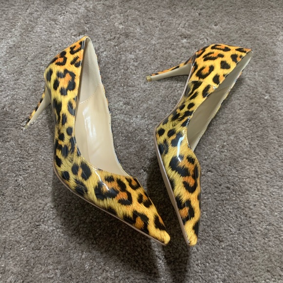 Size 8 Women's Chic Pointed Toe Mid Heel Pumps - Picture 7 of 12